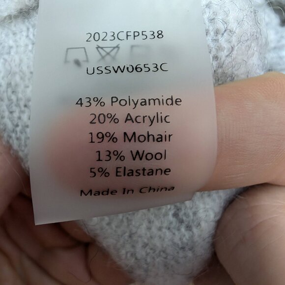 Universal Standard NWT Size 0-00 Fuzzy Hi-Low Sweater Cloudy Sky - Picture 6 of 9